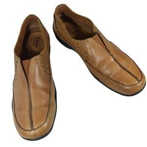 CLARKS ARTISAN! CAMEL TAN/BEIGE GENUINE LEATHER PERFORATED COMFORT SHOES!SZ 9.5N